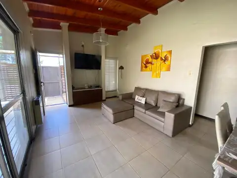Casa en Venta en Capitan Bermudez, USD 130.000