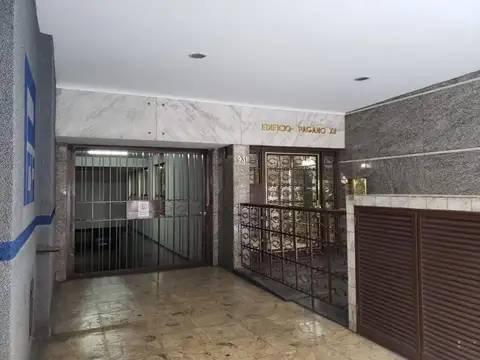 Venta Departamento 3 Dormitorios Con Cochera. Centro