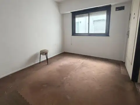 Mercedes 4400, Piso 2