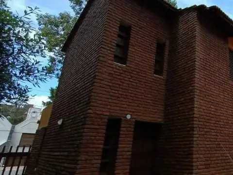 Casa en venta - 3 Dormitorios 2 Baños - Cochera - 600Mts2 - San Bernardo del Tuyú