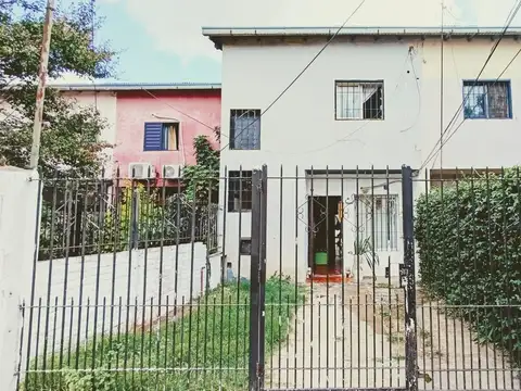 DÚPLEX EN VENTA CON RENTA, EN BARRIO TSUJI