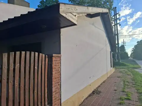 Casa 5 ambientes con 2 baños