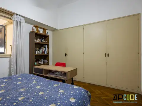 Depto Tipo Casa en Venta 80 años
