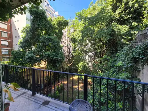 Departamento 6 ambientes con 2 baños