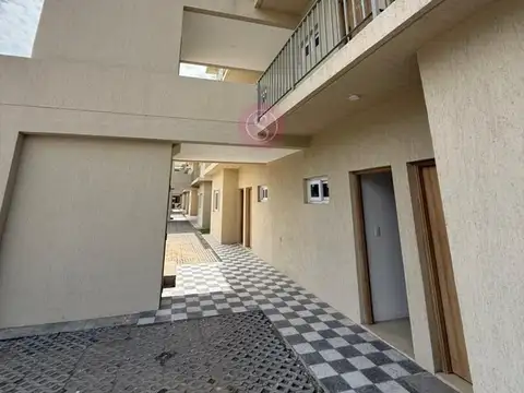 CHIC VILLAGE PILAR 100