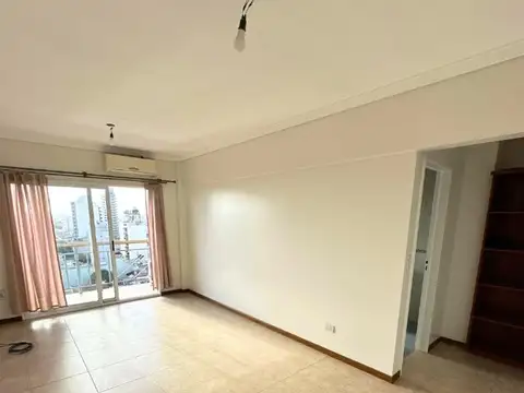 Departamento en Alquiler en Lanus Este, $ 580.000