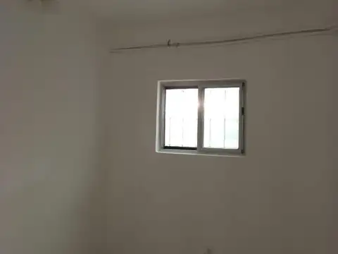 Depto Tipo Casa en Alquiler en Sourigues, $ 395.000