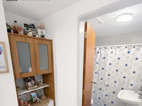 Departamento 2 Ambientes con Balcón en Alquiler en Lanús