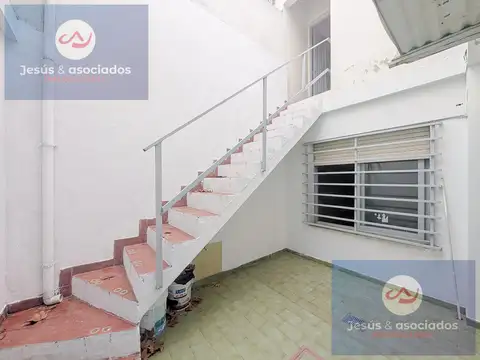 Departamento de pasillo en Refinerías, Rosario.