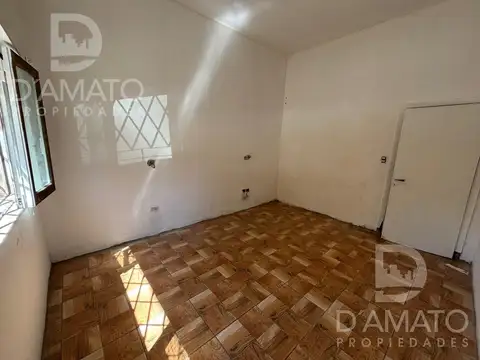 Depto Tipo Casa en Venta 40 años