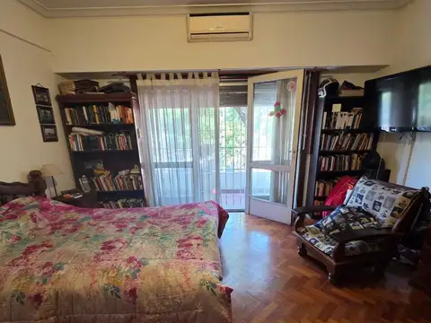 Depto Tipo Casa en Venta 50 años