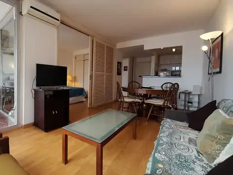 CALLE 17 (El Estrecho) 200, Piso 2