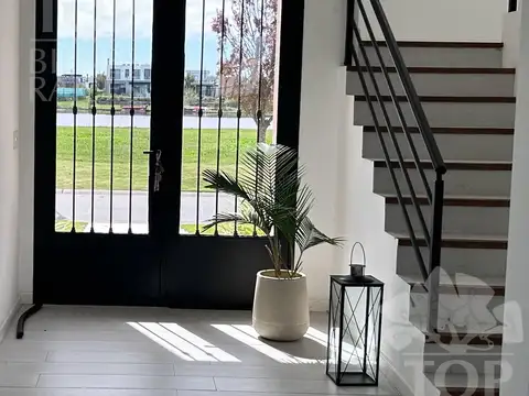 Casa en Alquiler 1 año