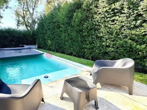 Casa Chalet  en Venta en Santa Emilia, Pilar del Este, Pilar