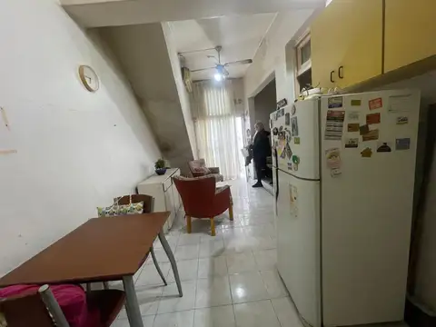 Depto Tipo Casa 2 ambientes con 1 baño