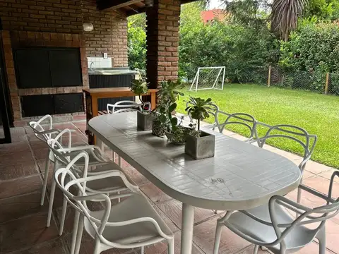 Depto Tipo Casa en Venta de 4 ambientes