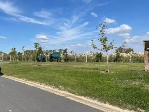 Ruta Provincial 25. BARRIO CERRADO EL NAUDIR