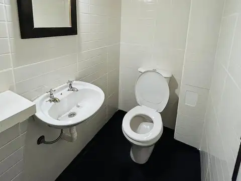 VENTA CASA RECICLADA APTO CREDITO, DORREGO GLLÉN.