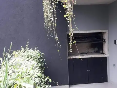 Departamento 4 ambientes con 3 baños