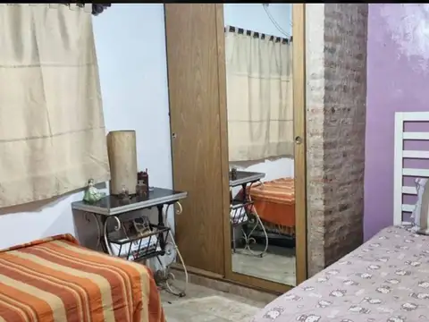 Venta Casa 3 amb. Quincho Pileta Cochera Impecable