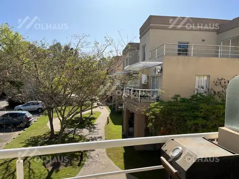 Departamento en Venta en Jardines De Saravi, USD 65.000