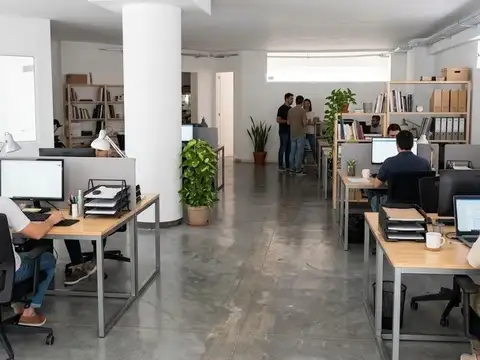 Oficina 4 ambientes con 3 baños