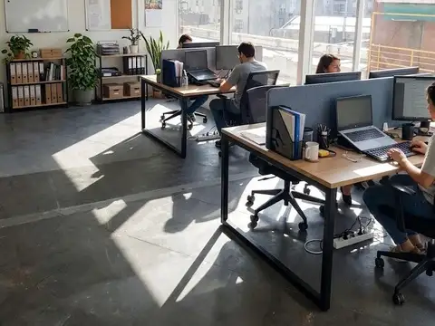 Oficina en Alquiler al Este