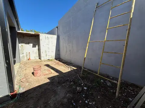Depto Tipo Casa en Venta con 1 cocheras