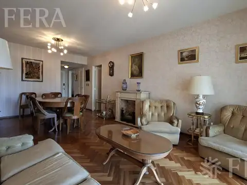 Venta departamento 4 ambientes con balcón en Wilde