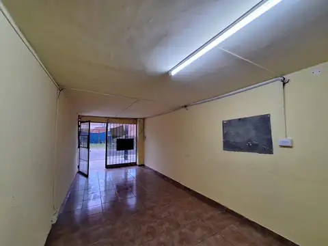 Local en Alquiler en Campana, $ 350.000