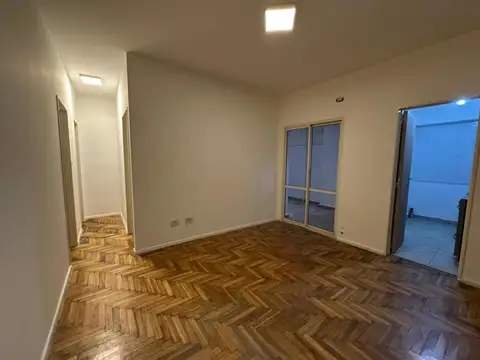 54m - 2 dormitorios - 2 patios cubiertos - Apto profesional - Excelente ubicación