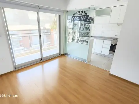 ¡En la mejor zona de Rosario! Moderno, 2 baños completos.