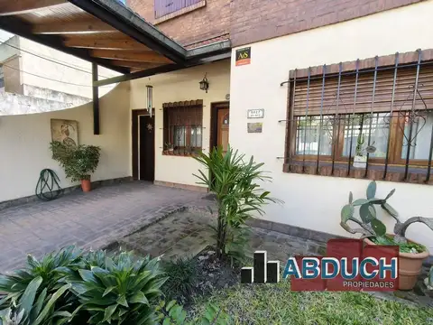 VENTA  CASA 5 AMBIENTES VILLA BALLESTER