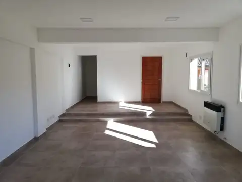 Local en Alquiler en Dina Huapi, $ 950.000