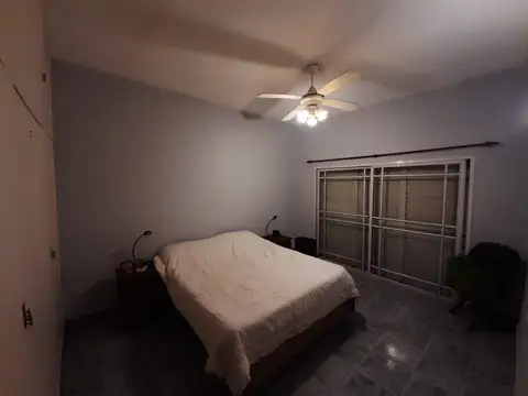 Venta casa de 4 ambientes. Oportunidad   Apta credito