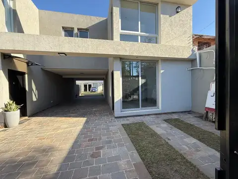 Casa en Venta en Ituzaingó, USD 157.900