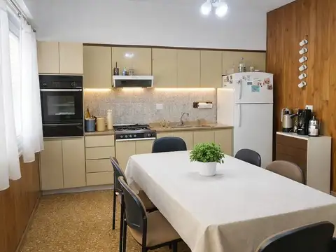 Depto Tipo Casa en Venta de 5 ambientes