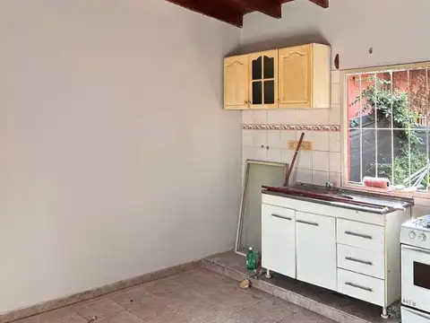 Casa en B° El Rocio, a cuadras panamericana