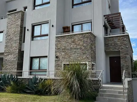 Departamento en venta en Adrogue