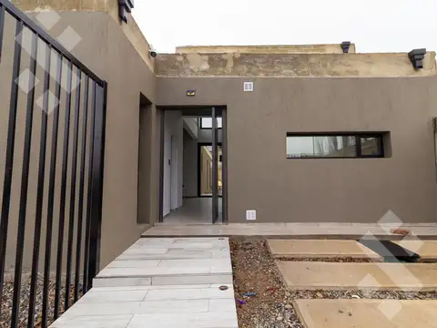 Casa en Venta en Neuquén, USD 290.000