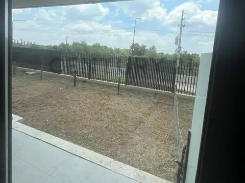 Departamento en Alquiler con 1 cocheras
