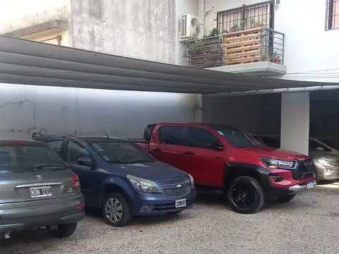 Venta de cochera en excelente ubicación V. Urquiza