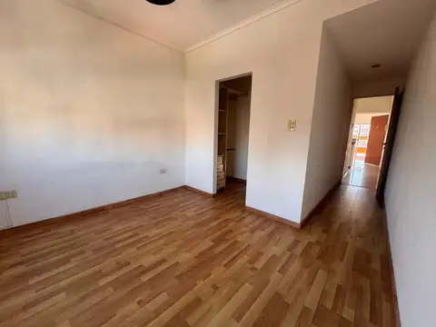 Departamento en Alquiler en Lanus Oeste, $ 620.000