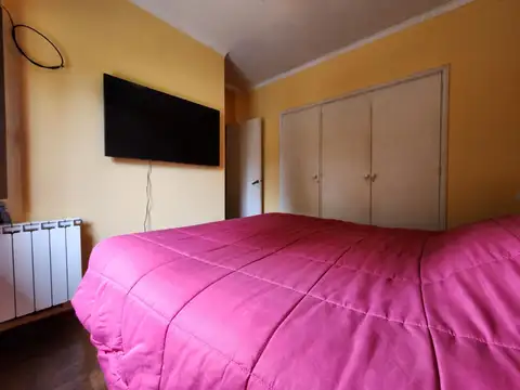 Casa en Alquiler con 1 cochera