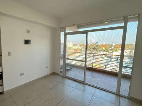 DEPARTAMENTO 2 AMBIENTES CONTRAFRENTE CON BALCON ATERRAZADO