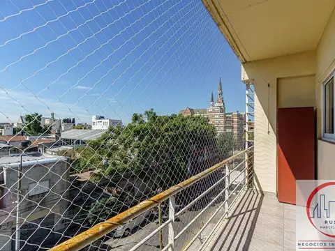 Departamento en Alquiler en Santos Lugares, $ 700.000