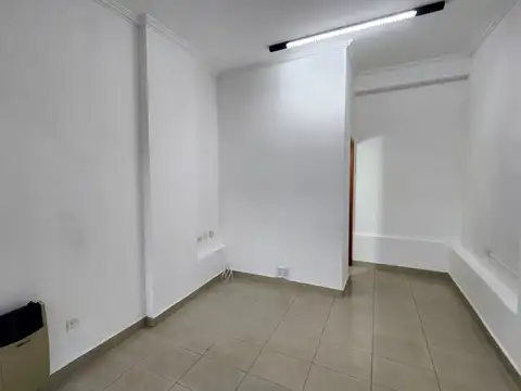 Local en Alquiler en Centro, $ 580.000