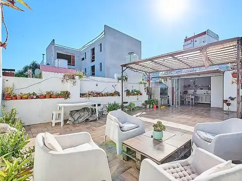 Venta departamento 5 ambientes PH Reciclado con terraza Parque Chacabuco