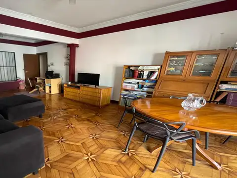 Depto Tipo Casa 5 ambientes con 2 baños