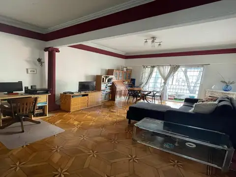 Depto Tipo Casa en Venta con 1 cocheras